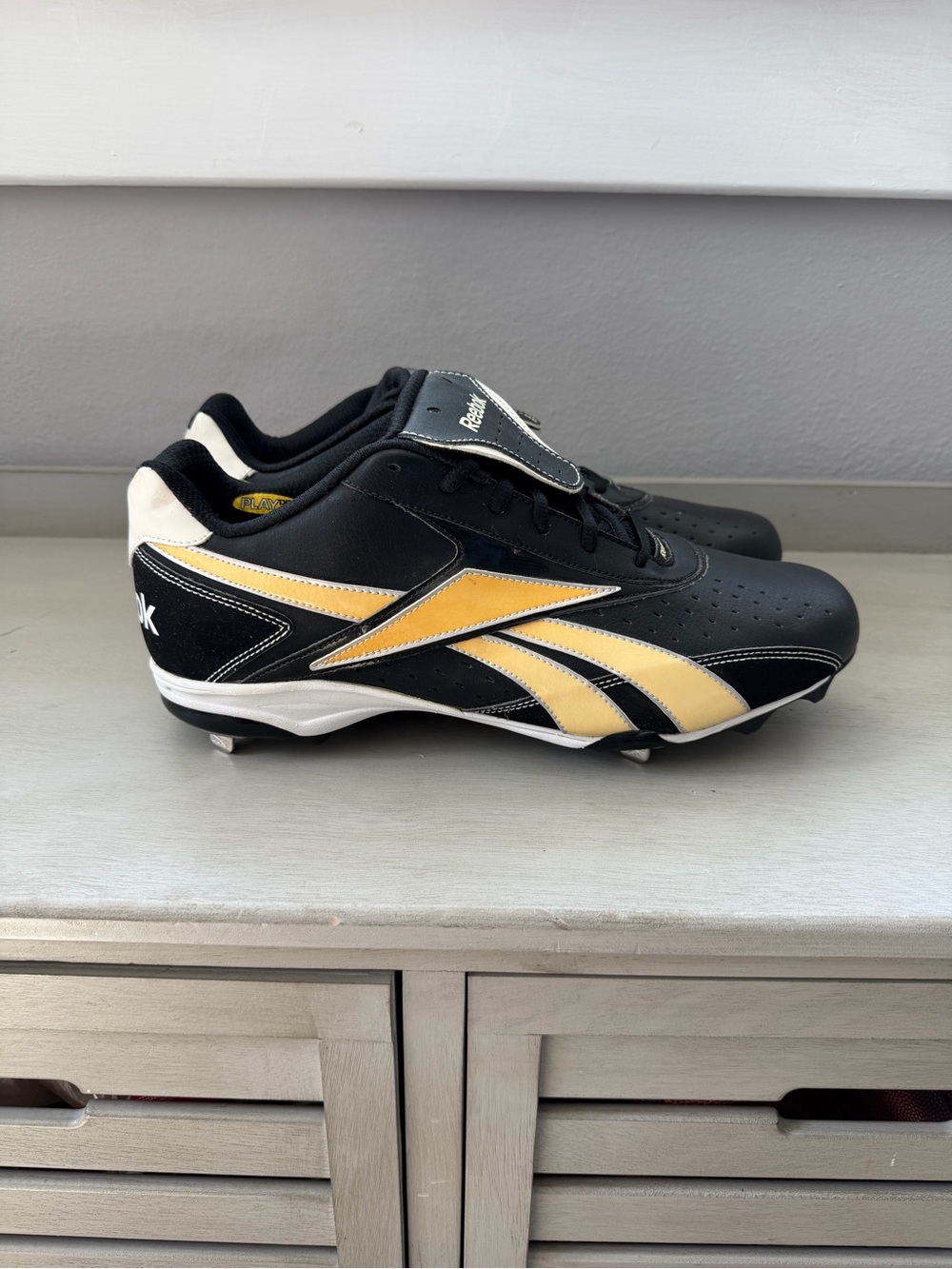 NEW Men’s Reebok Black & Yellow Baseball Cleats - Size 14